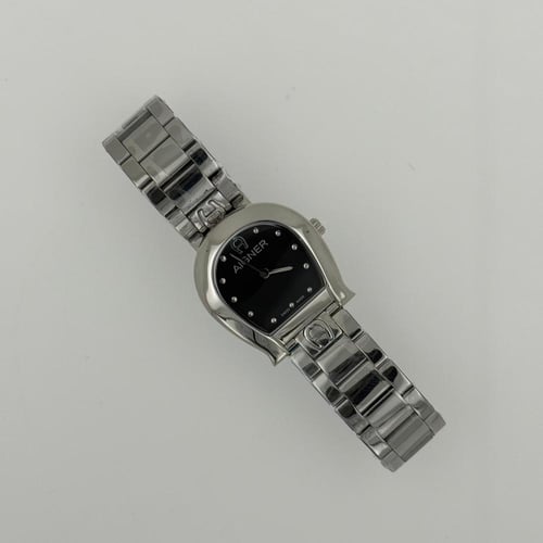 ساعة نسائية فاخرة بتصميم أنيق يأسركِ بجمال التفاصي...