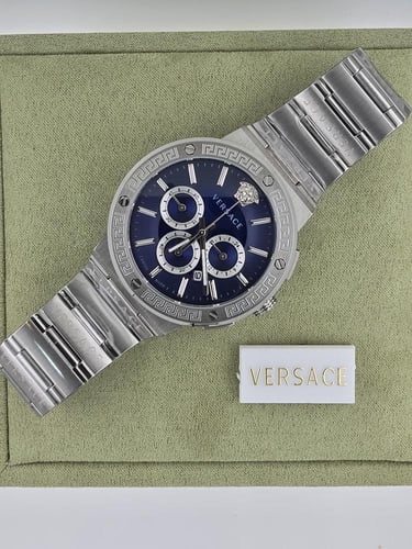 ساعة أنيقة بتصاميم كلاسيكية وعصرية