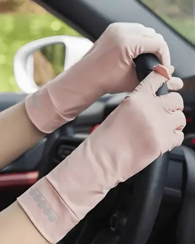 قفازات ناعمة