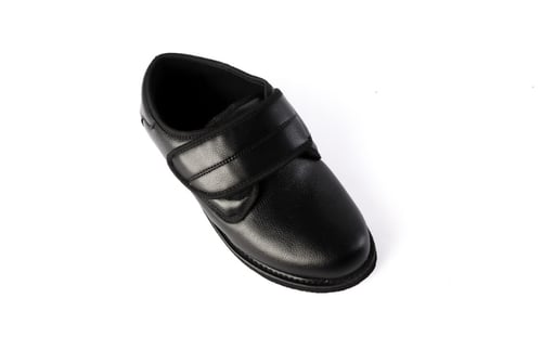 حذاء للقدم سكري مغلق موديل HT812