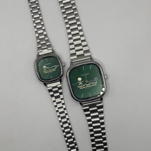 طقم ساعة رجاليه ونسائي كاسيو اخضر شعار السعودية