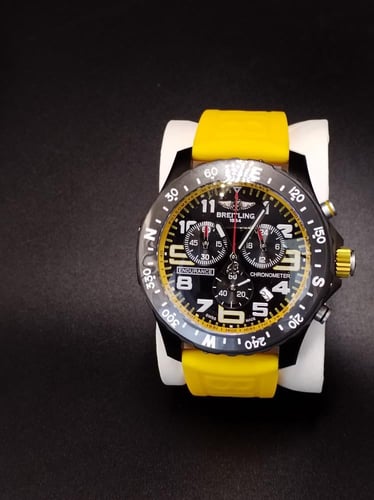 ساعة بريتلنغ