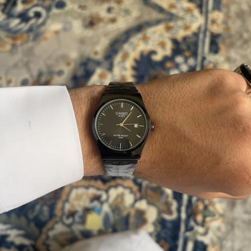 ساعة كاسيو دايري اطار اسود مينا اسود