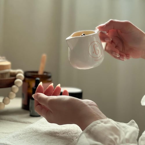 شمعة مساج لإجهاد العضلات