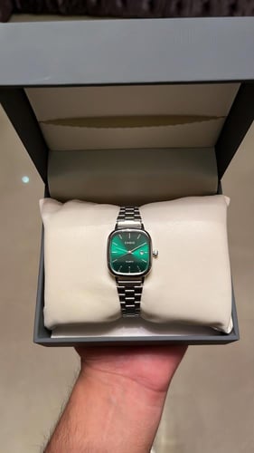 ساعة LTP نسائية سير فضي مينا اخضر