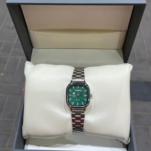 ساعة كاسيو الإصدار الخاص نسائية