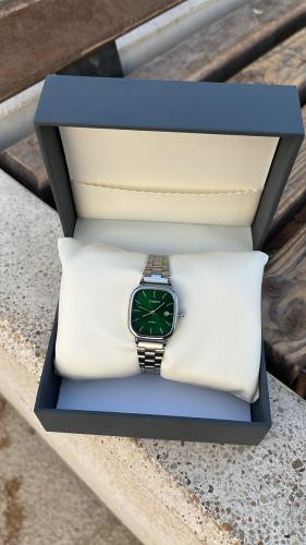 ساعة LTP نسائية سير فضي مينا اخضر