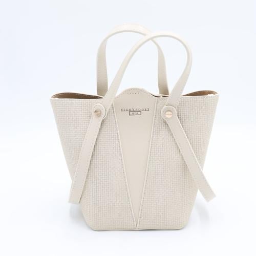Bags with modern design