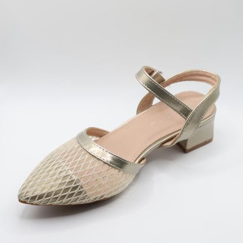 My daughters' heel with modern design