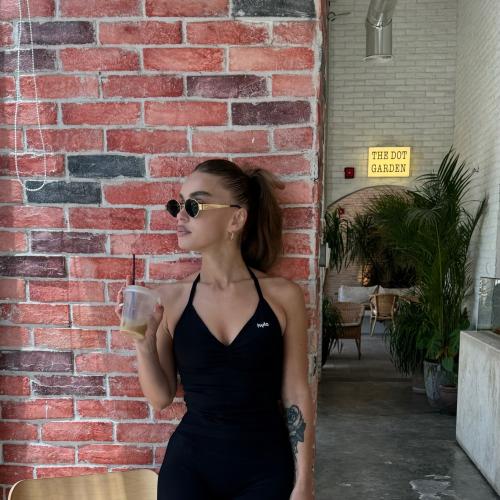 Strappy top padded- Black