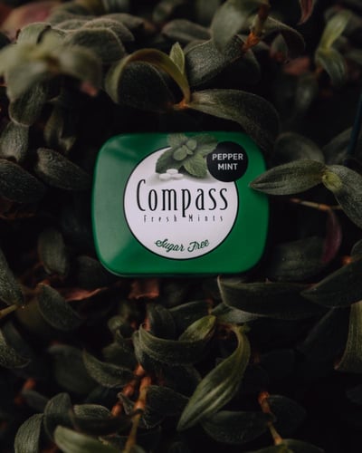 كومباس أقراص استحلاب بالنعناع الحار خالي من السكر...