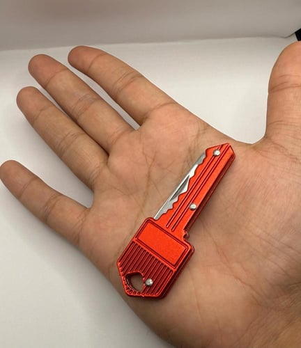 سكين مفتاح صغير