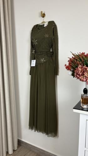 فستان سهرة زيتي