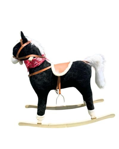 حصان خشب وسط