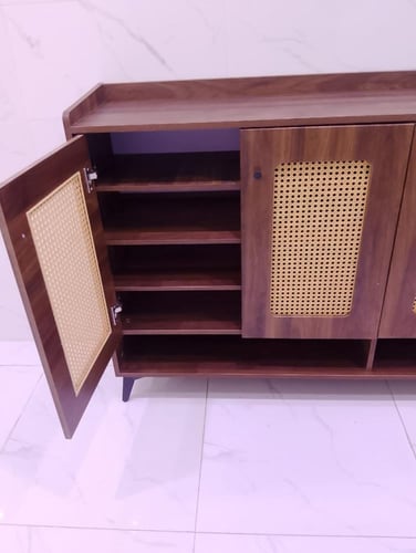 خزانة أحذية عصرية من الخشب والراتان الصناعي