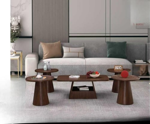 طقم طاولات خدمة خشبية بتصميم مبتكر بألوان مختلفة