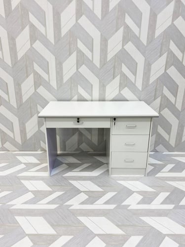 طاولة مكتب عمل بتصميم عملي مقاس 120 سم