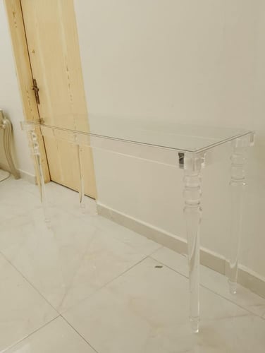 طاوله مدخل بتصميم عملي وانيق مقاس 140 سم