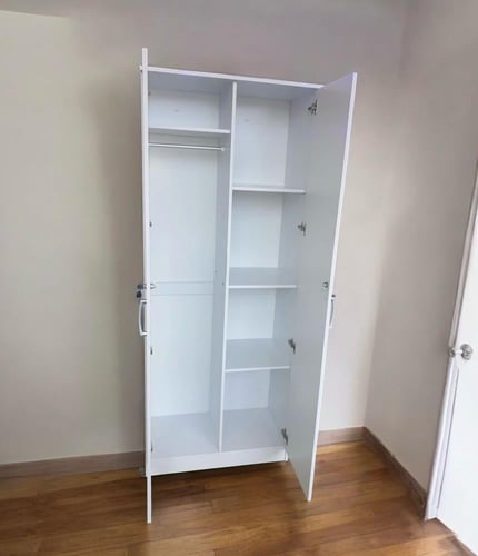 دولاب ملابس فاخر من الخشب الماليزي – ترتيب وأناقة...