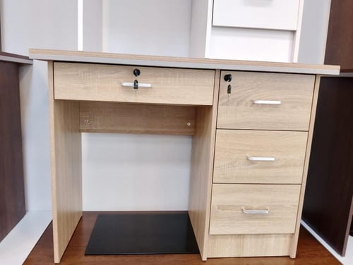 طاولة مكتب عمل بتصميم عملي مقاس 120 سم