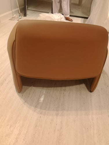 كرسي مفرد بتصميم مريح بألوان مختلفه