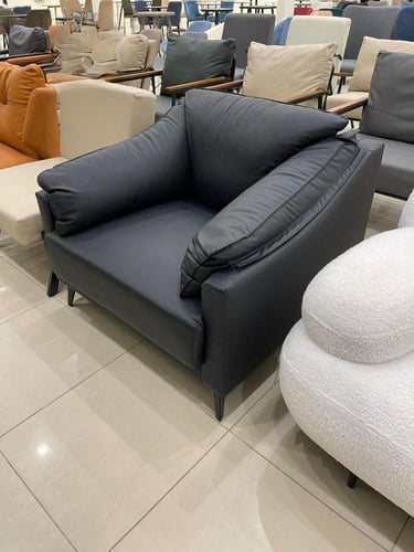 كرسي استقبال مكتبي أنيق وعصري