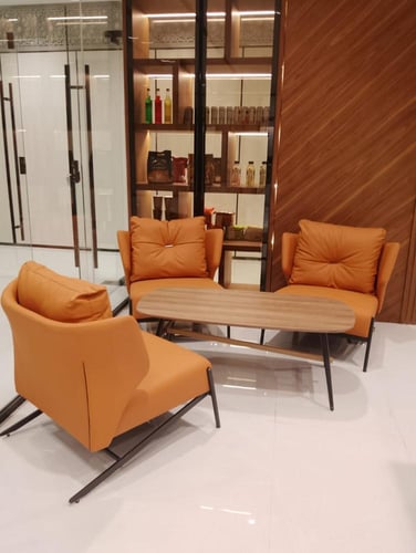 كرسي مفرد عصري وأنيق