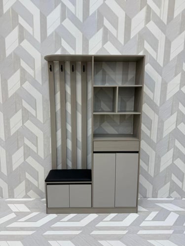 دولاب أحذيه مع علاقه ملابس بتصميم متكامل بأشكال مخ...