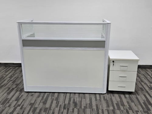 مكتب بارتشن متعدد الاستخدامات لون ابيض