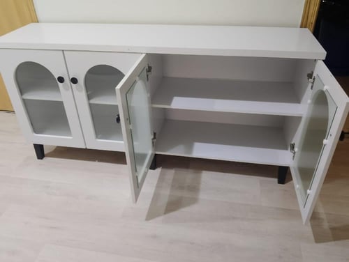 دولاب بوفيه أنيق وعصري بتصميم فاخر مقاس 160 سم