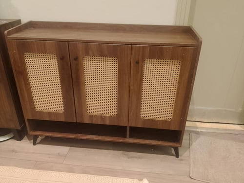 خزانة أحذية عصرية من الخشب والراتان الصناعي