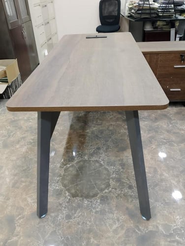 مكتب مكتبي فاخر بإطار متين وأدراج تخزين بمقاس 160...