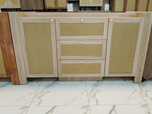 دولاب بوفيه عصري بتصميم أنيق ولمسة فنيه بمقاس 160...