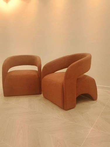 كرسي مفرد عصري وأنيق