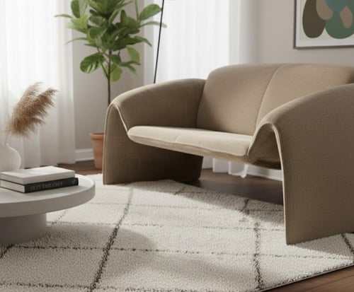 كنب منزلي بتصميم مبتكر بألوان مختلفة