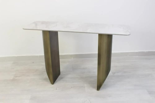 كونسول مودرن للمداخل والممرات بتصميم هندسي مميز مق...