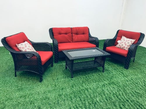 طقم جلسة خارجية أنيقة وعصرية لـ 4 أشخاص