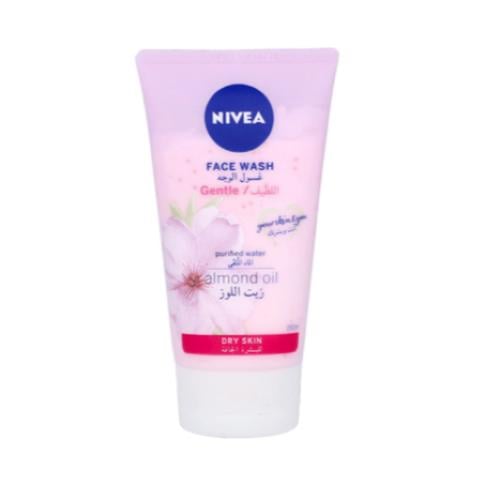 نيفيا - غسول للوجه اللطيف بزيت اللوز للبشرة الجافة...