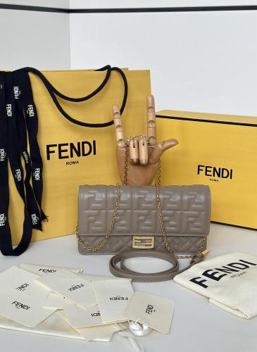 Fendi Baguette – FF