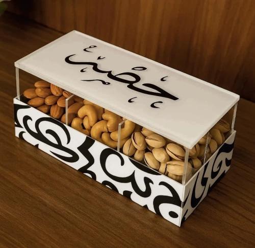 بوكس مصنوع من الاكريليك