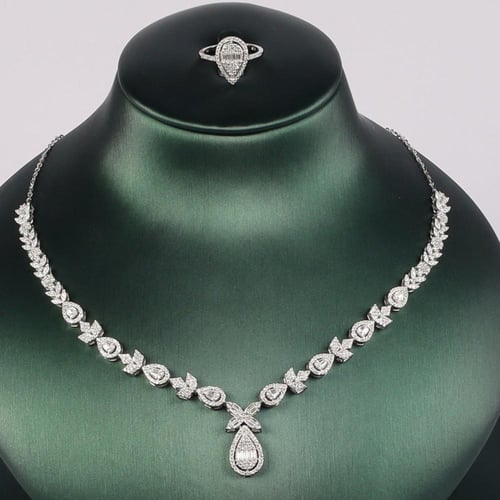 قطرة التاج