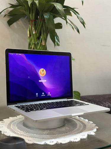 أبل ماك بوك برو 2015 فضي بمعالج i5