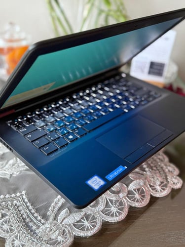 لابتوب DELL أسود i5