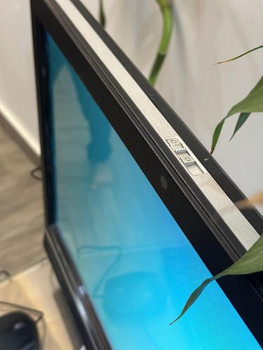 كمبيوتر مكتبي لمس All in one بمعالج i5