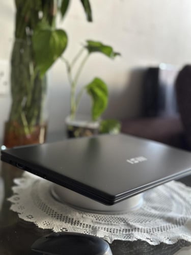 لابتوب MSI بمعالج i7 شبه جديد بكرتونه