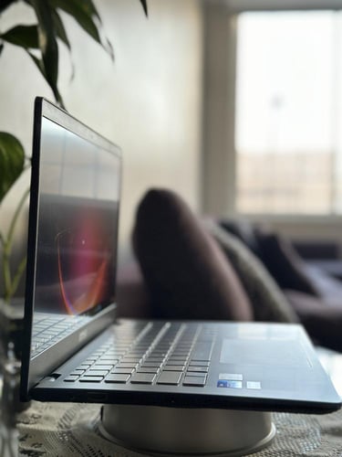 لابتوب MSI بمعالج i7 شبه جديد بكرتونه