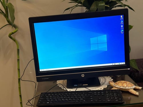 كمبيوتر مكتبي لمس All in one بمعالج i5