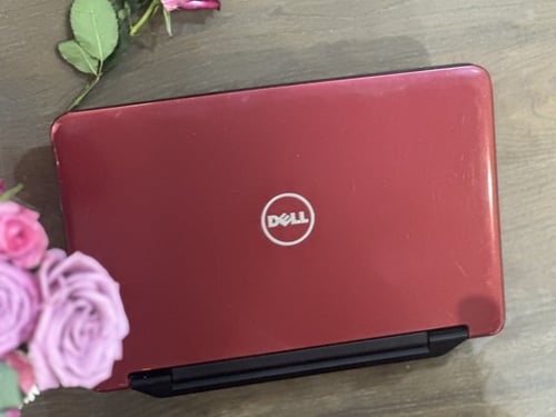 لابتوب DELL الأحمر بسعر اقتصادي