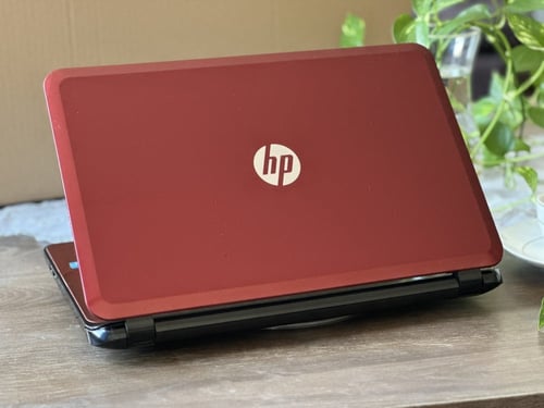 لابتوب HP للألعاب الخفيفة والتصميم بمعالج i5