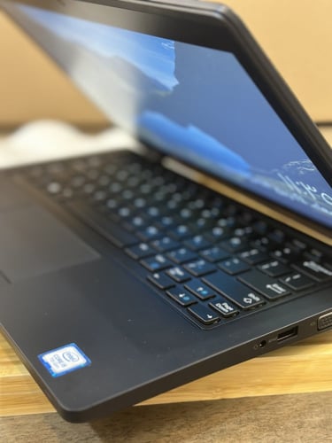 لابتوب DELL لمس بمعالج i5